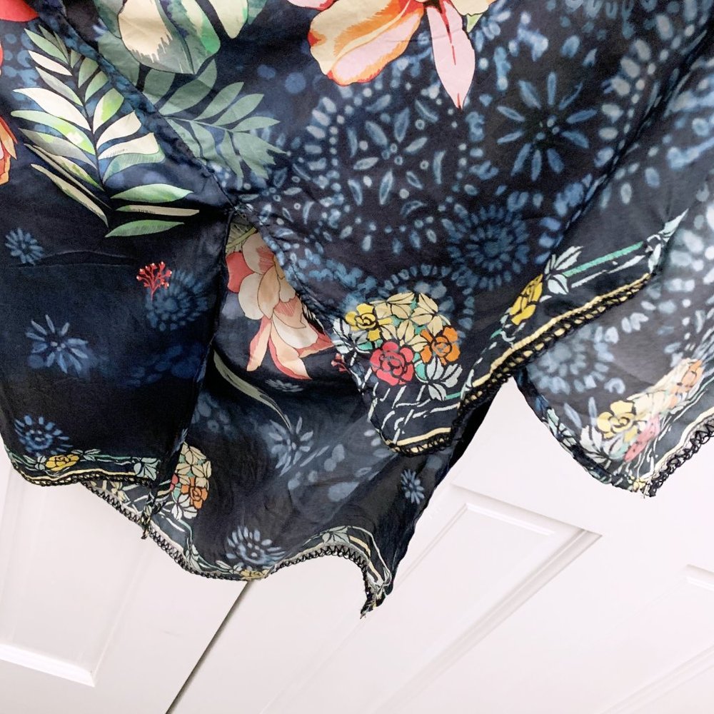 Johnny Was Nelia Floral-Print Button-Front Long-Sleeve Silk Shirt - Picture 13 of 16